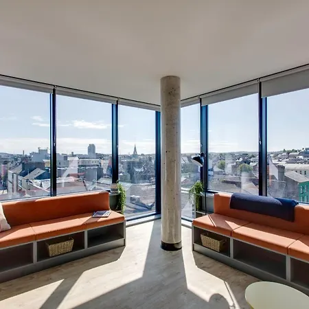 Yugo Explore - Lee Point Apartment